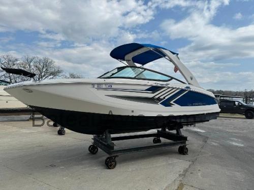 Regal 22 FasDeck fiche technique et avis